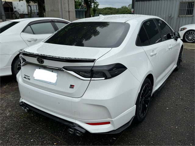 TOYOTA豐田 ALTIS  第3張相片