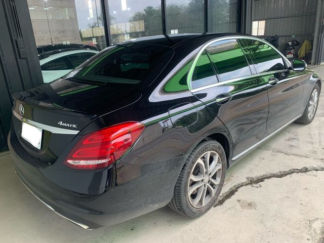 M-BENZ賓士 C300  第3張相片