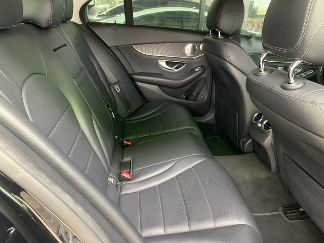 M-BENZ賓士 C300  第6張相片