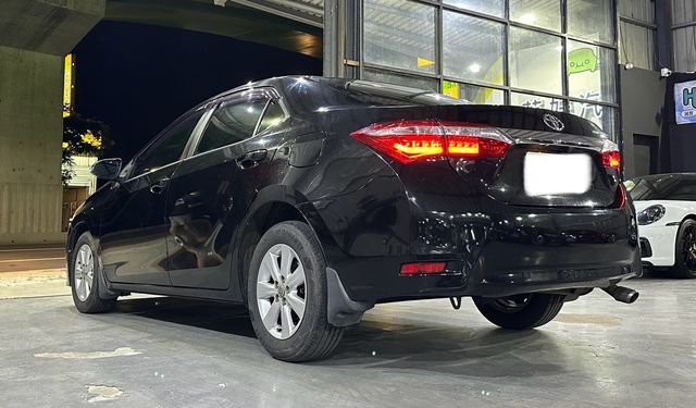 TOYOTA豐田 ALTIS  第3張相片
