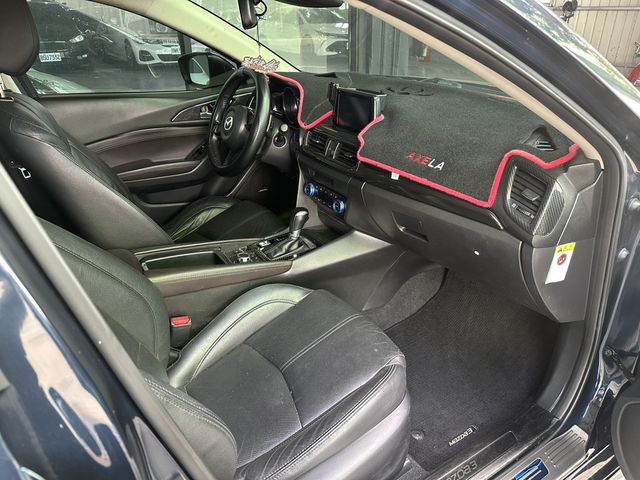 MAZDA馬自達 MAZDA 3  第5張相片