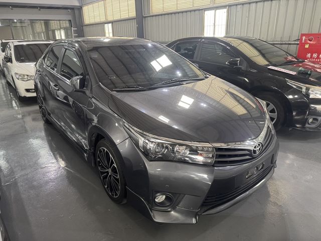 TOYOTA豐田 ALTIS  第2張相片