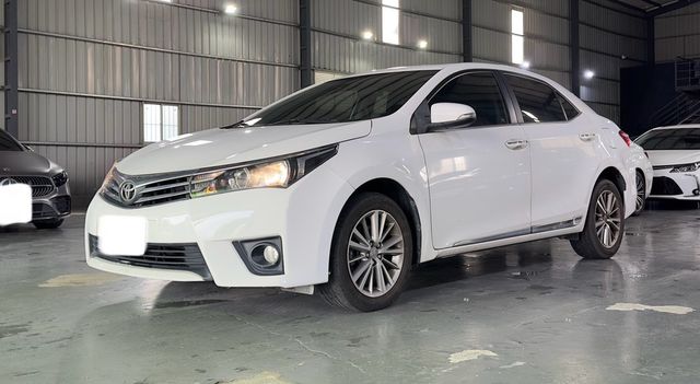 TOYOTA豐田 ALTIS  第1張相片