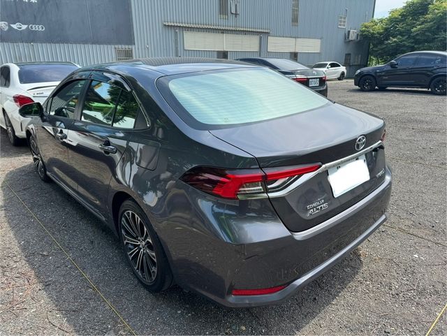 TOYOTA豐田 ALTIS  第4張相片
