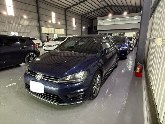 VOLKSWAGEN福斯 GOLF  第1張相片