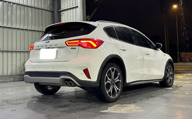 FORD福特 ACTIVA  第3張相片