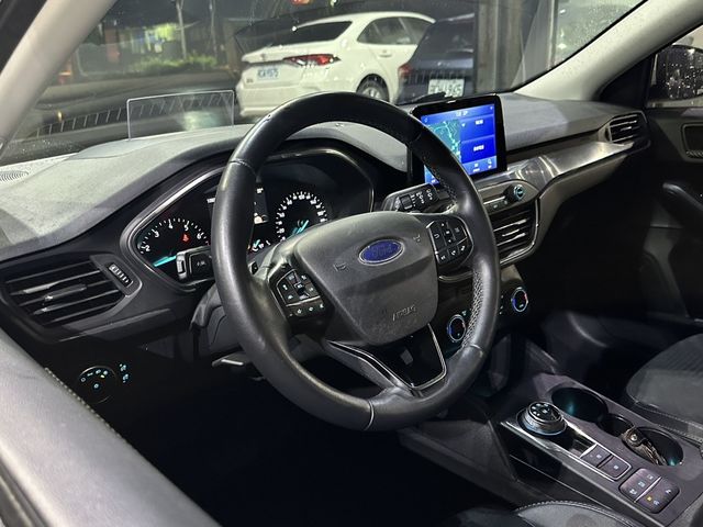 FORD福特 ACTIVA  第5張相片