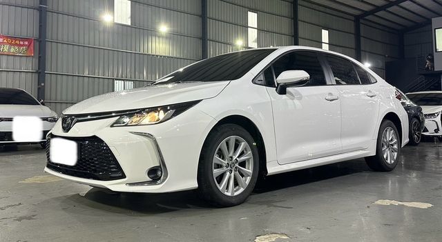 TOYOTA豐田 ALTIS  第1張相片