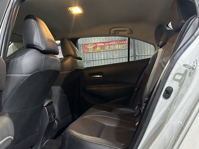TOYOTA豐田 ALTIS  第6張相片