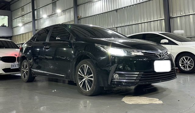 TOYOTA豐田 ALTIS  第2張相片