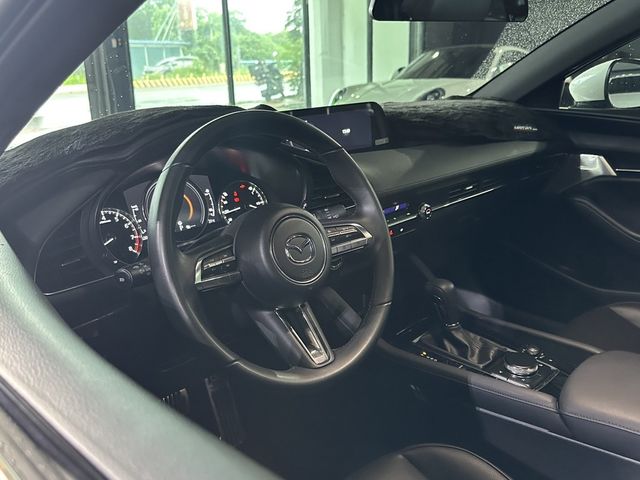 MAZDA馬自達 MAZDA 3  第5張相片