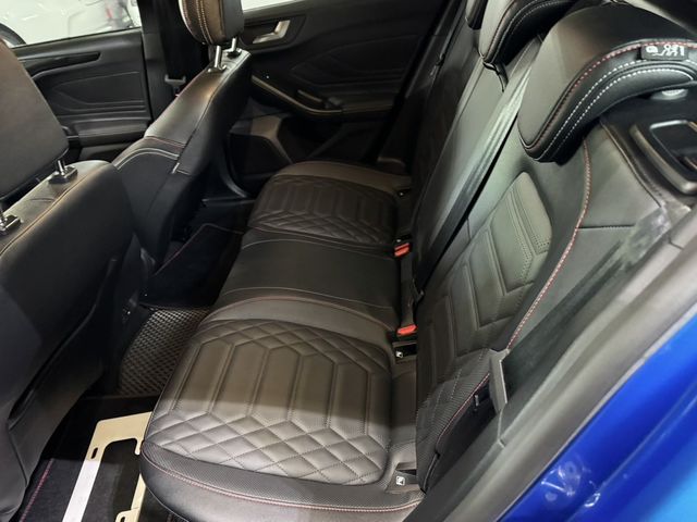 FORD福特 FOCUS WAGON  第6張相片