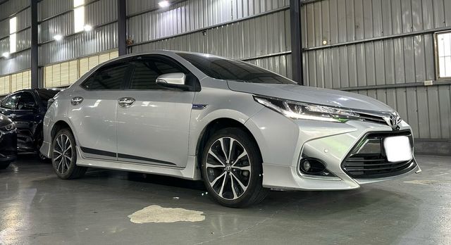 TOYOTA豐田 ALTIS  第2張相片