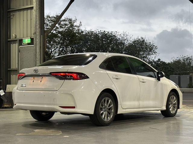 TOYOTA豐田 ALTIS  第4張相片