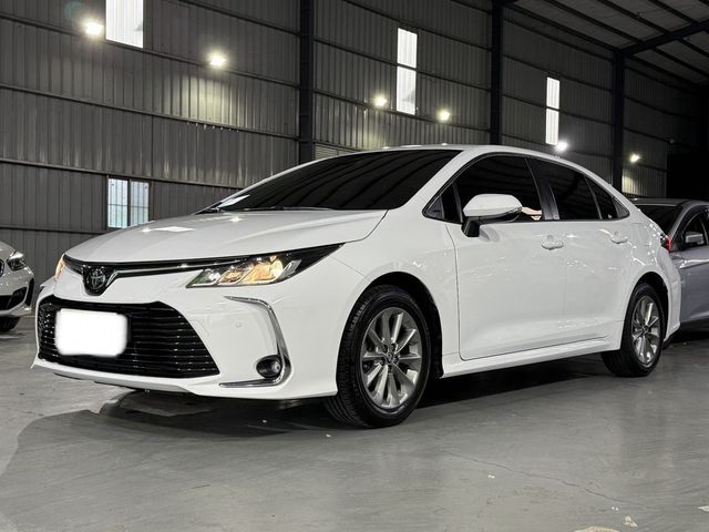 TOYOTA豐田 ALTIS  第1張相片
