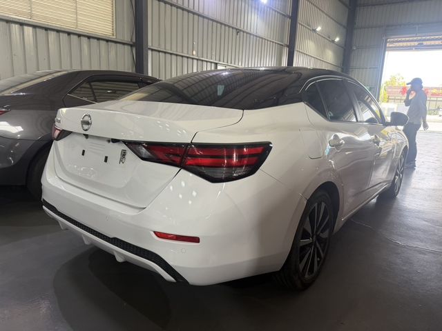 NISSAN日產 SENTRA  第3張相片