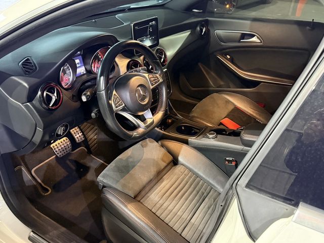 M-BENZ賓士 CLA250  第5張相片