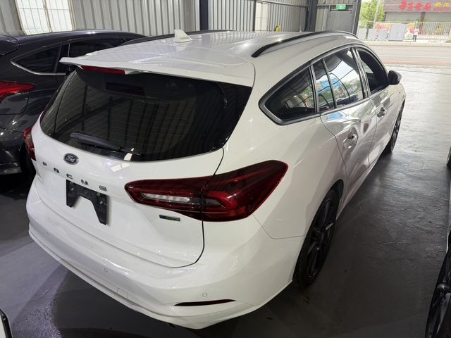 FORD福特 FOCUS WAGON  第4張相片