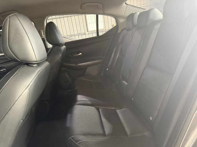 NISSAN日產 SENTRA  第6張相片