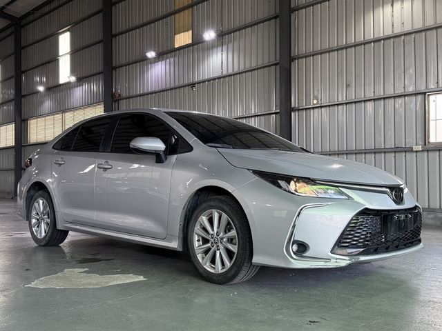 TOYOTA豐田 ALTIS  第2張相片