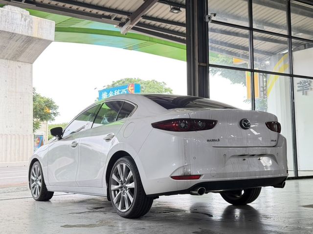 MAZDA馬自達 MAZDA 3  第3張相片