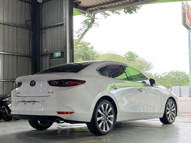 MAZDA馬自達 MAZDA 3  第4張相片