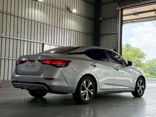 NISSAN日產 SENTRA  第3張相片