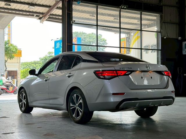 NISSAN日產 SENTRA  第4張相片