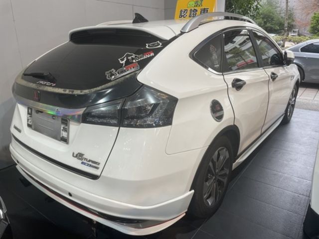 LUXGEN納智捷 U6 TURBO  第2張相片