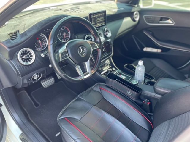 M-BENZ賓士 A45 AMG  第4張相片
