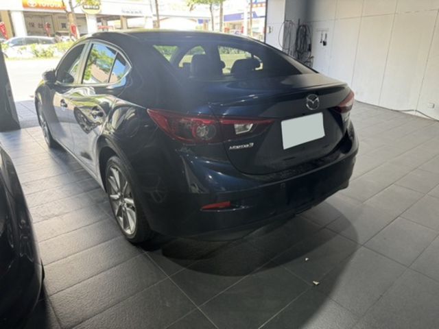 MAZDA馬自達 MAZDA 3  第3張相片