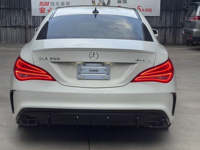 2014年CLA250 原鈑件AMG 全景天窗 電動椅 快撥 全車已改裝好了  第6張相片