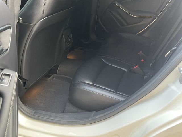 2014年CLA250 原鈑件AMG 全景天窗 電動椅 快撥 全車已改裝好了  第18張相片