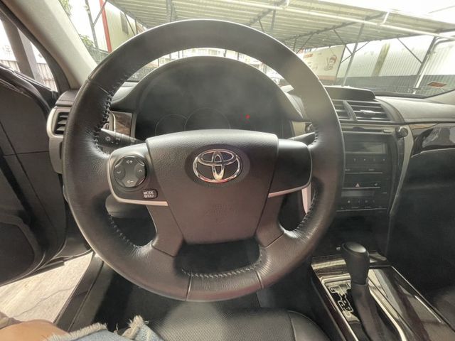 2017年CAMRY挑戰全網最低里程 一手 原鈑件 整備中  第9張相片