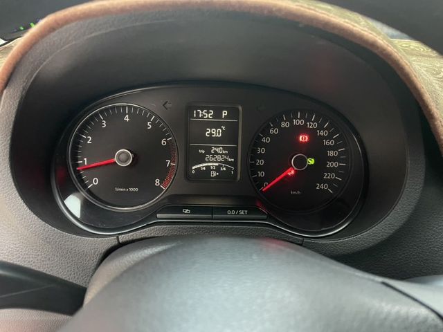 2010 POLO  第7張相片