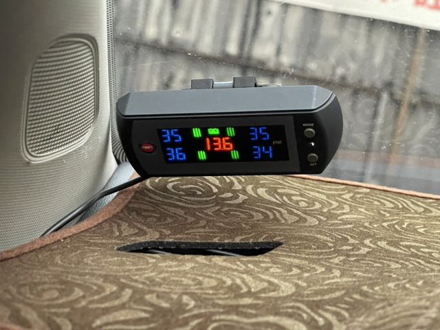 2010 POLO  第10張相片