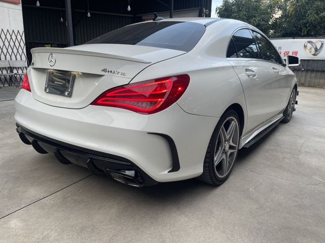 2014年CLA250 低里程 認證車 AMG 全景天窗 電動椅 快撥 全車已改裝好了  第5張相片