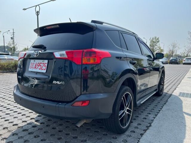 TOYOTA豐田 RAV4  第4張相片