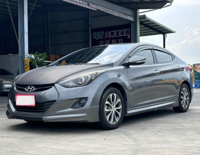 HYUNDAI現代 ELANTRA  第1張相片