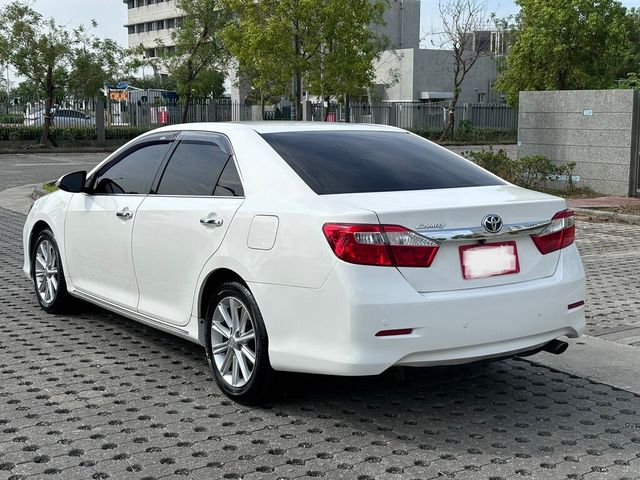 TOYOTA豐田 CAMRY  第2張相片