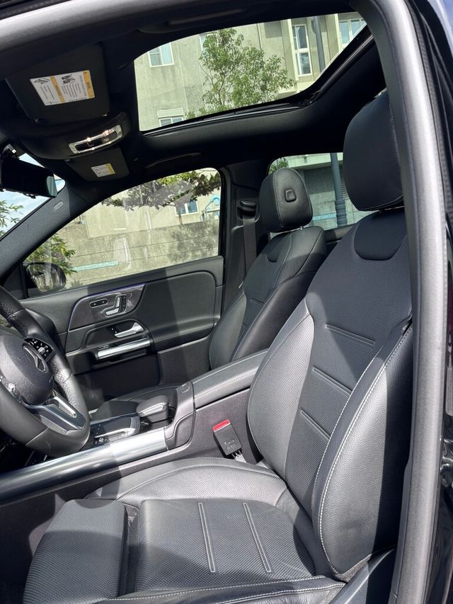 M-BENZ賓士 GLA250  第4張相片