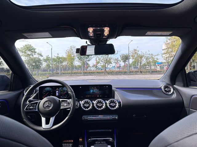 M-BENZ賓士 GLA250  第6張相片