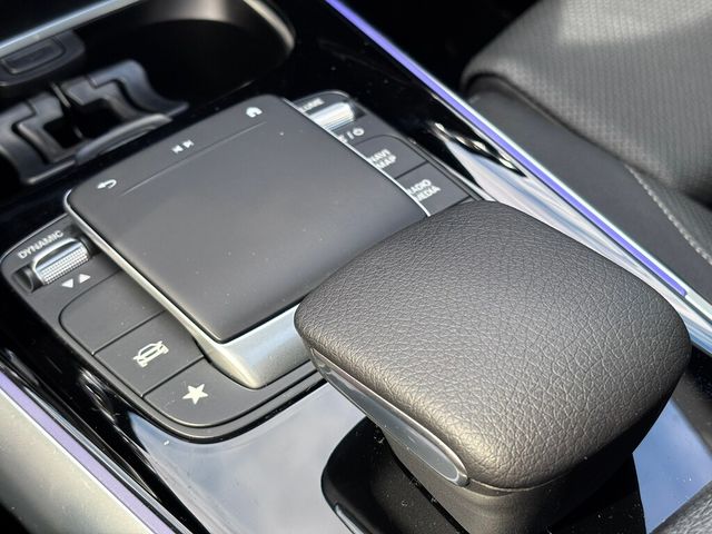 M-BENZ賓士 GLA250  第13張相片