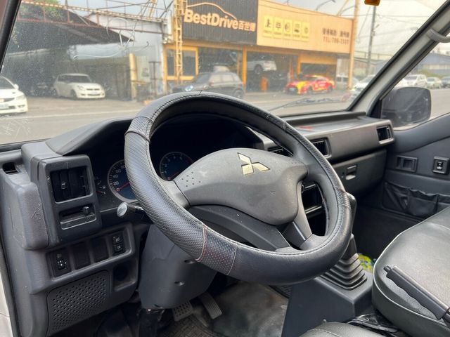 MITSUBISHI三菱 DELICA  第7張相片