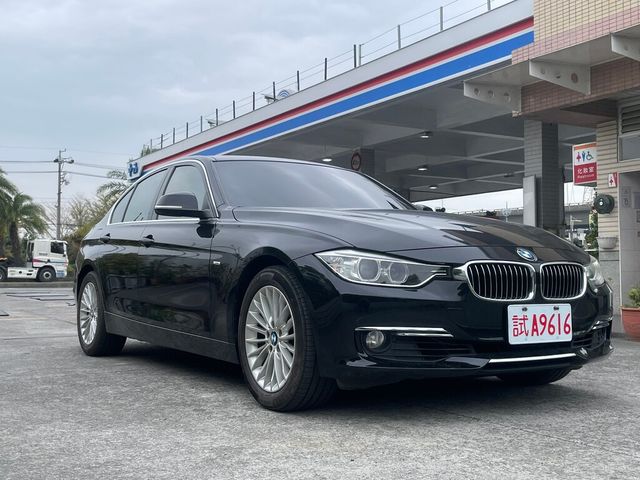 BMW寶馬 320I SPORT LINE  第2張相片