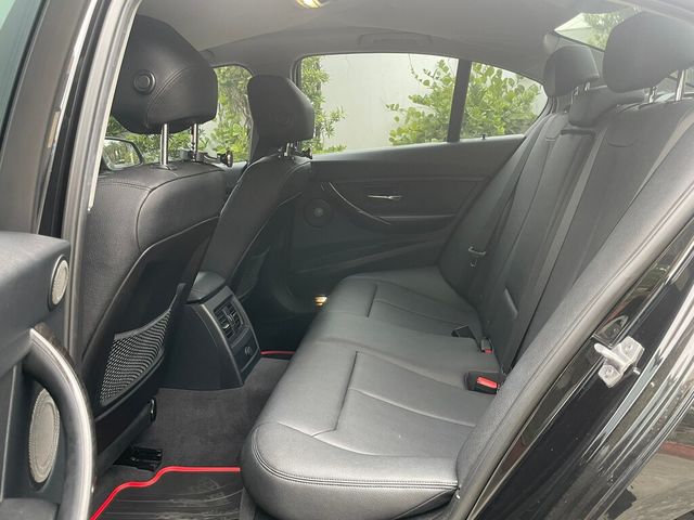 BMW寶馬 320I SPORT LINE  第6張相片