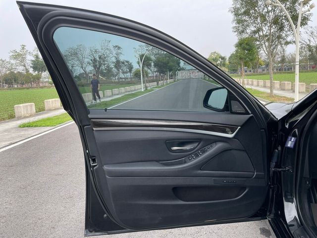 BMW寶馬 520I  第11張相片