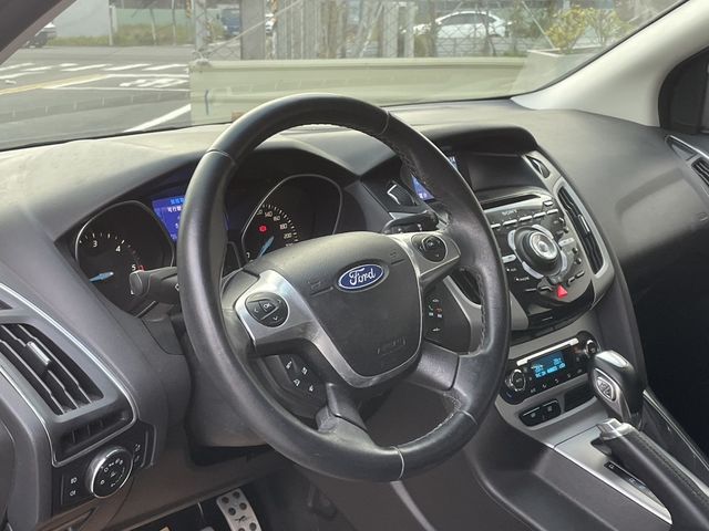 FORD福特 FOCUS  第3張相片