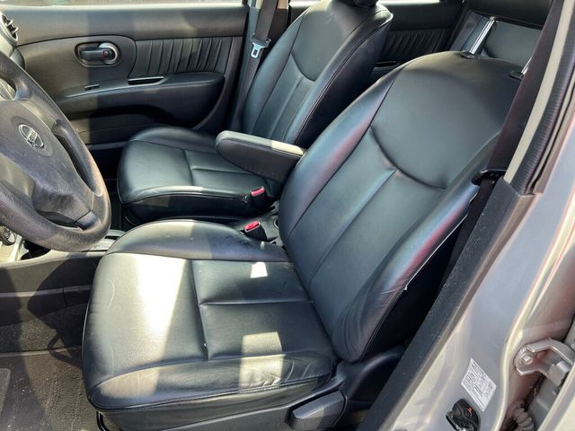 NISSAN日產 LIVINA  第15張相片