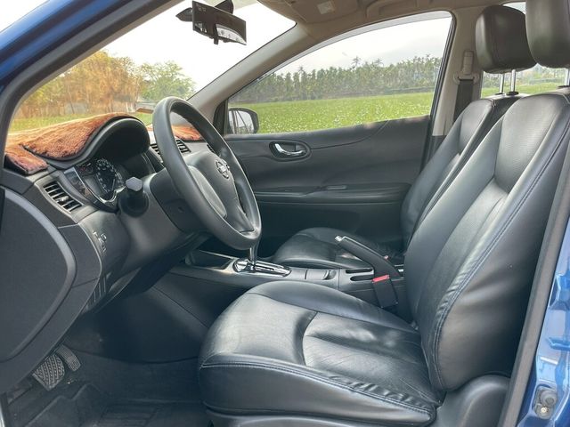 NISSAN日產 TIIDA  第3張相片